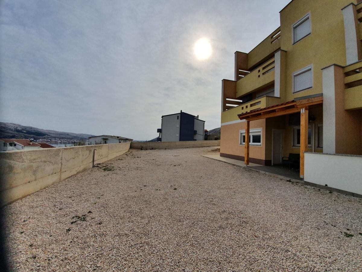 Apartments Ljubic Pag Town Buitenkant foto